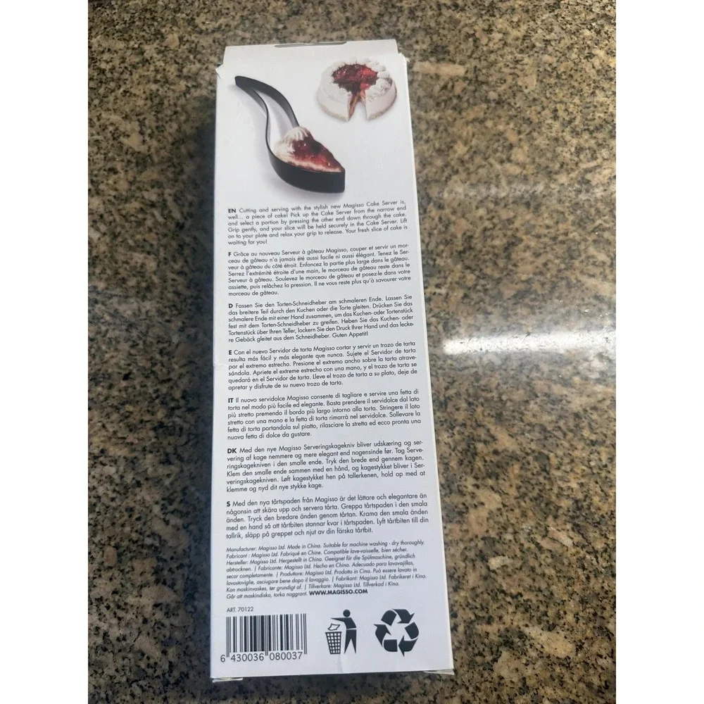Magisso Cake Server Pure Black‎ One-Handed Slicer Lifter Tool Maria Kivijarvi